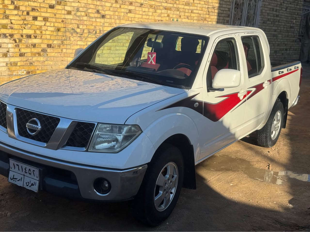 سلام عليكم 
نيسان نيفاره 2013
سياره حلوه جديده 
جاهزه من كل نواحي 
سعر 107
عنوان بصره كرمه علي 
تصال 
***********
وتساب
*********** البصرة, العراق
