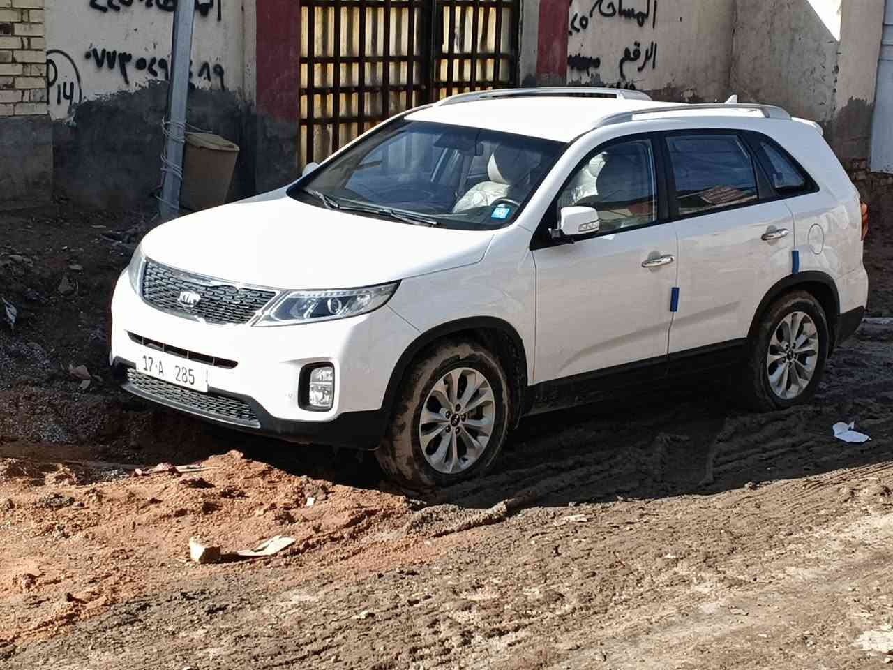 كي سورنتو ر 4  رقم مميز مديل 13 خليجي ماشه 128 الف لبيع كفاله عام من عده بارد قليل مكاني دوانيهه
***********
