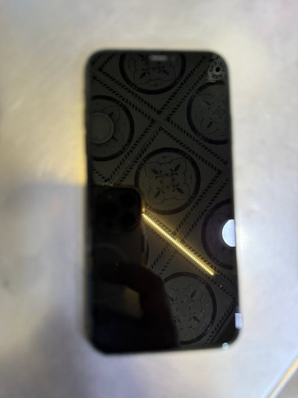 سلام عليكم ايفون ١١عادي نضافته ٩٠٪؜سعره ٢٥٠بيه مجال قليل *********** حج
