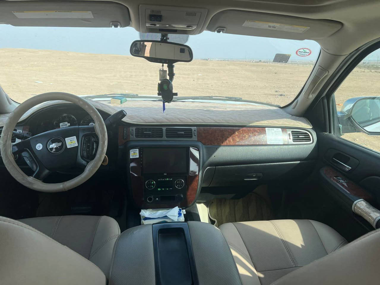 تاهو LT2008 رقم بغداد بأسمي تحويل ثاني يوم  وارد امريكي حادثها موجود بالصور كير مكينه تبريد كله شرط السياره جاهزه للأخير تاير حداده تجي تفحص تقتنع يلا ابيعك حادثها جداً بسيط السعر 180 وبيها مجال مكاني البصره *********** البصرة, العراق
