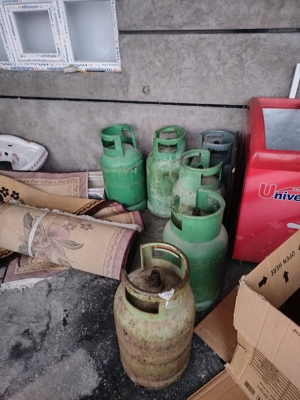 يوجد غراض مستخدمه للبيع
جرابي جديد 
 بأسعار مناسبه الاستفسار الاتصال على الرقم ***********بي واتساب
