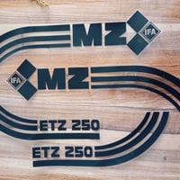 كوت السفحه • خلف ملعب السفحه • دراجة نارية