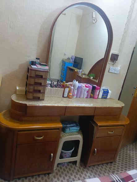 غرفه صاج 
عراقي نضيفه السعر 650 وبيه مجال للاستفسار على هذا رقم ***********
