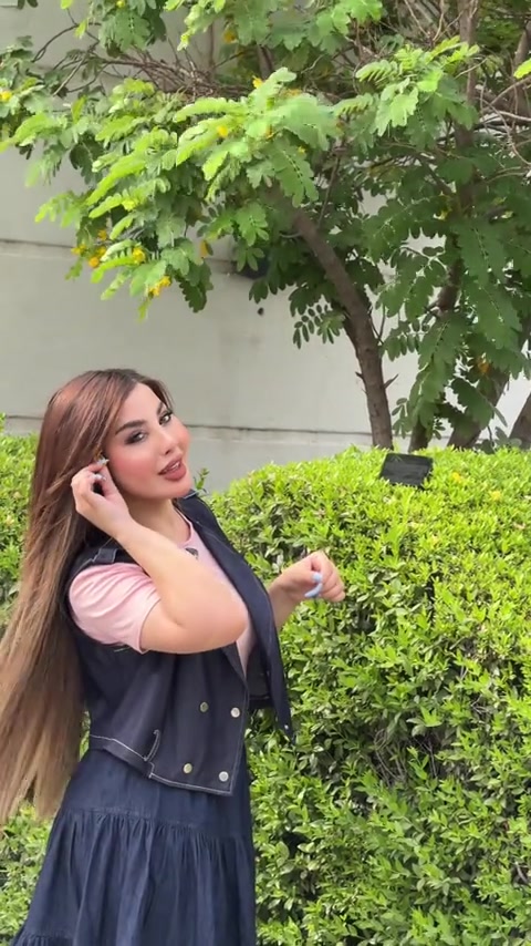 ⁨	⁨	شلون يطلع وياج الميك اب وانت تسمعين حسين الغزال 😎⁩ استخدمت تحديد شفاه من هُدى يوسف درجة 01  حمرا من انستازيا درجة parchment هايلايت من انستازيا باللون الذهبي  بلشرر  برونزر nyx06⁩


**إذا كنت صاحب هذا الإعلان وتريد حذفه لأي سبب، رجاءا أرسل رسالة إلى الدعم الفني**