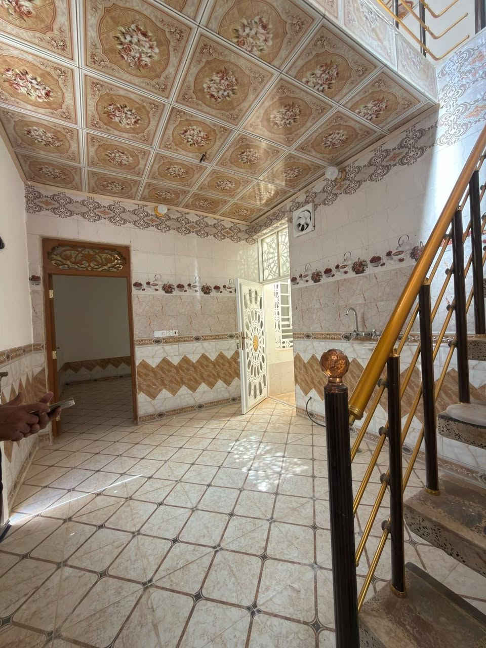 بيت للايجار المساحه 60 متر حي النداء شارع مجمع بيتي مقابل مجمع الاميرات سعر الايجار 200 كل شهر بشهره بيت جديد يحتوي على غرفه صاله مطبخ حمامات خارجية وداخليه للاستفسار ***********
***********
