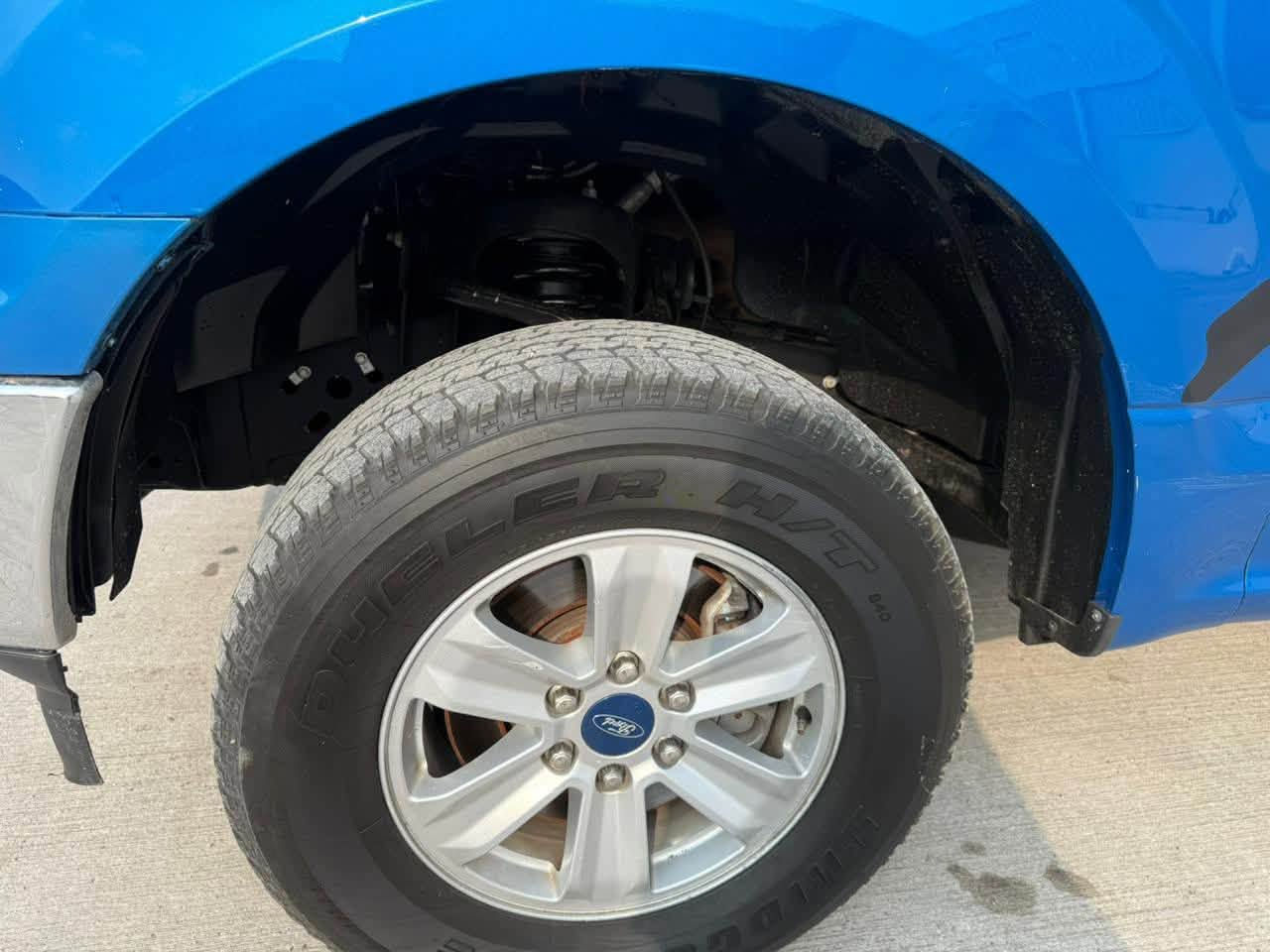السلام عليكم فورد f150 
مديل 2020
ماشية ١٠٢
بيها بارد بالباب وتبديل جاملغ الايمن
رقم اربيل باسمي تريد تحويل او وكاله 
مكاني بغداد 
***********
