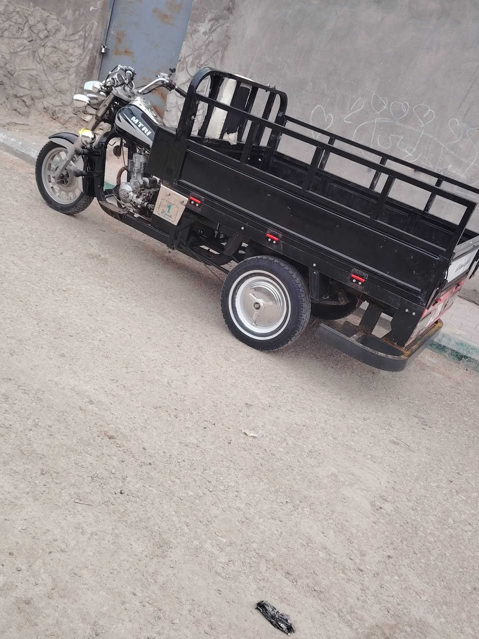 السلام عليكم 18 للبيع اوراق اصولي***********
