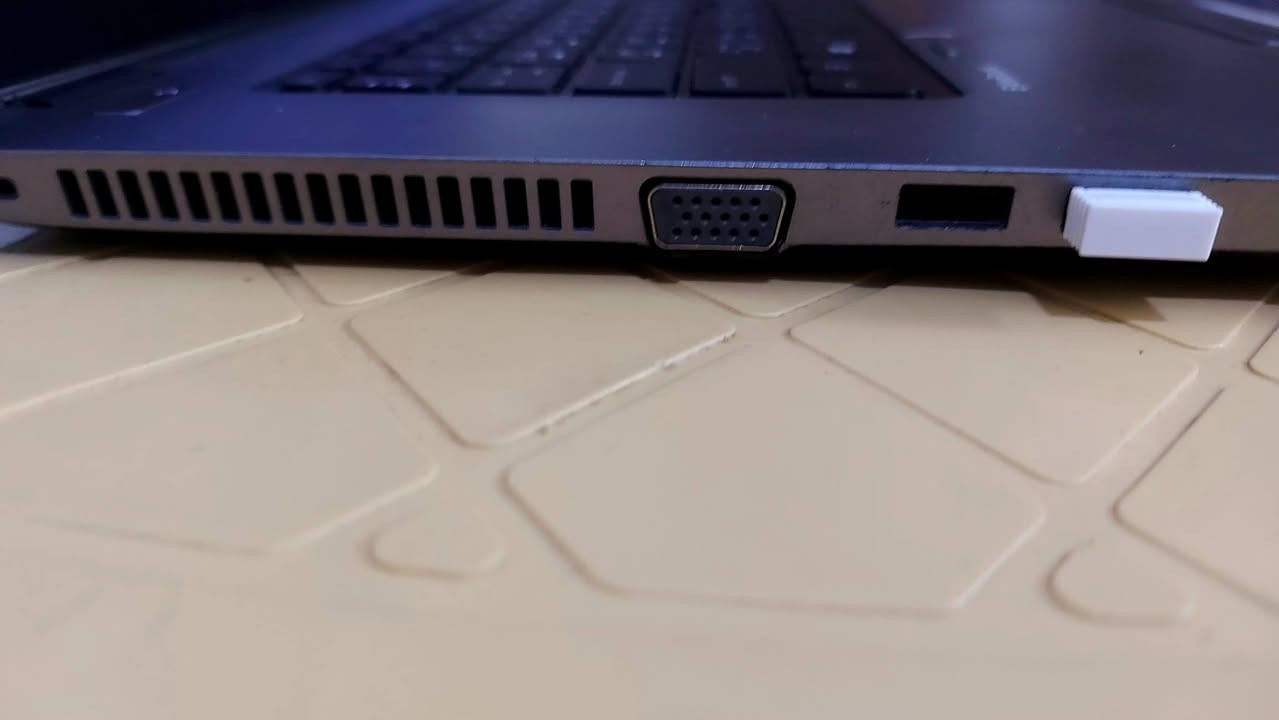 لابتوب مستعمل نظيف للبيع
لابتوب HP EliteBook 850 G1 نظيف جداً مستعمل وبسعر مناسب (للبيع)

​المواصفات:

​المعالج: Intel Core i5 (الجيل الرابع) - سريع للمهام اليومية والدراسة.

​الرام: 8 GB DDR3.

​الهارد: SSD 256 GB سريع جداً (الاقلاع بثواني).

​كرت الشاشة: يحتوي على كرتين؛ مدمج ومنفصل (AMD Radeon HD 8750M) يفيد للألعاب الخفيفة والتصميم.

​الشاشة: بحجم 15.6 بوصة مريحة جداً للعين مع كيبورد كامل.

​حالة الجهاز: [نظيف ومستعمل ، بطاريته تبقى أكثرمن٣ ساعات شحن اذا مفول شحن ].

السعر: [ 170 ألف  بيه مجال بسيط].

الموقع: [ في بغداد حي الجهاد]


**إذا كنت صاحب هذا الإعلان وتريد حذفه لأي سبب، رجاءا أرسل رسالة إلى الدعم الفني**
