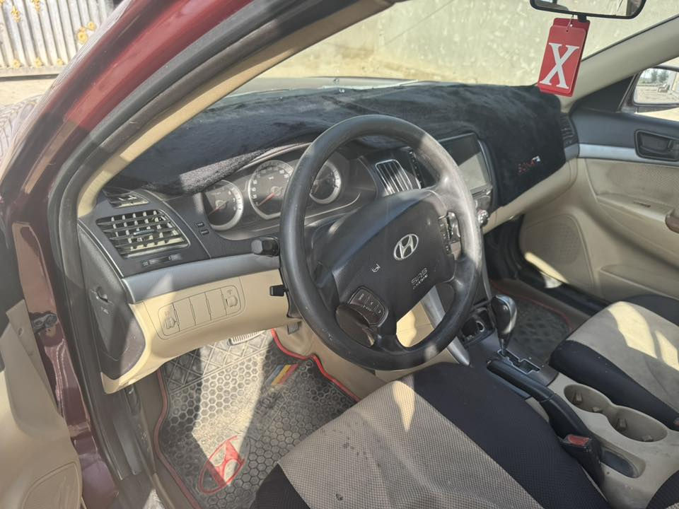 سوناتا ٢٠٠٨ خليجي للبيع مصبوغه حزامً جماليه محرك ٢٤٠٠السعر ٩٥بيه مجال حق الجيه للاستفسار اتصل ***********
