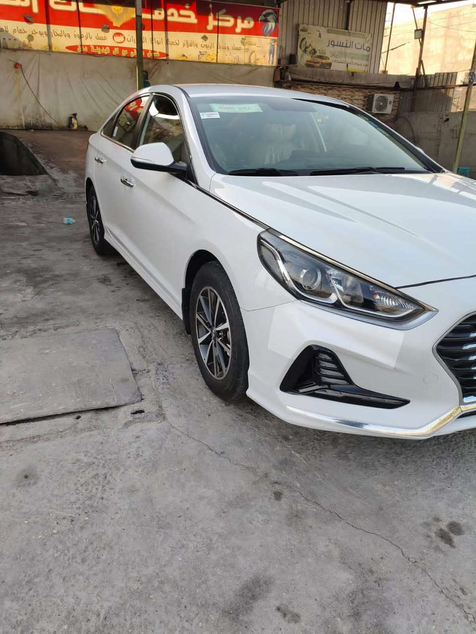 السلام عليكم سوناتا 2019 خليجي نص فول
مكينه 2400 السياره كلش جديده 
 رقم بصره تحويل ثاني يوم 
 السياره كفاله عامه حته دعاميات
تخم تاير. جديد باتري جديد 
تبريد شغال 100/100
حداديه جديده 
السعر :176
للاستفسار : ***********
الشراي يتصل غير متواجد على فيس
