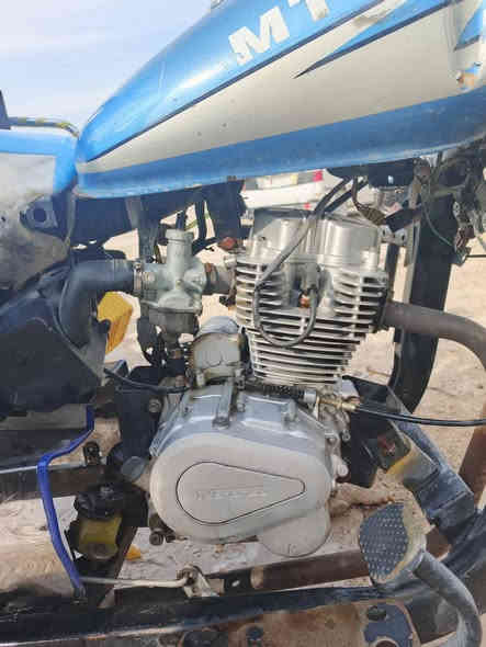 سلام عليكم ستوته للبيع مديل 21اوراق اصولي وكيل جبرين تخم تواير زوج نجوم كبات ستوته شوفت عينك كلب واخذ السعر 1600 رجآ لحد ينطي سعر من يمه يسمع حجي مايعجبه رقم ***********الهاتف المكان كوفه شارع المعمل
