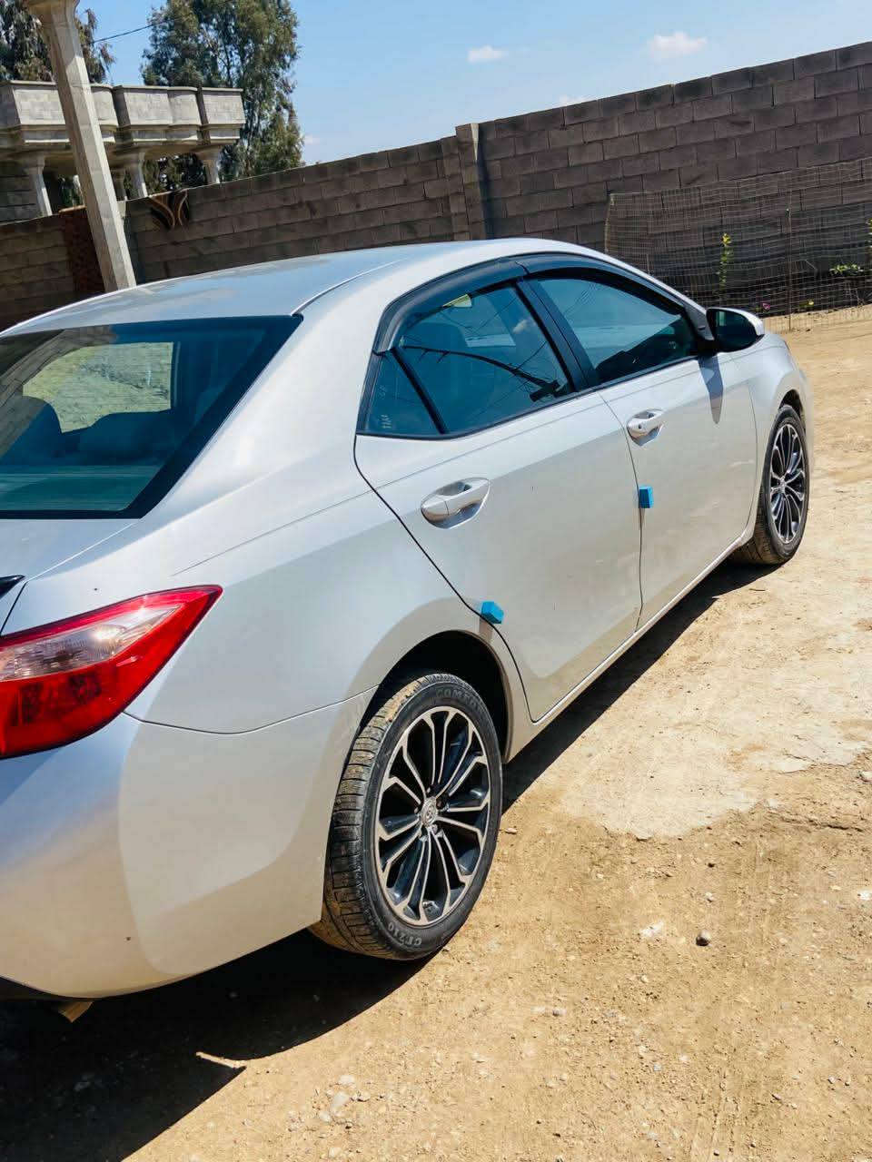 للمراوس بكورلا من 13 وجوا او سني 

كورلا موديل 2018 وارد امريكي محرك 1800 سياره جاهزه من كلشي محرك كير صدر كهربائيات تدفئه تبريد كامله ضرر نص جاملغ وبنيد فقط السعر 133وبيه مجال قليل (السوك كلشي بي مو شراي لتعبني ولا اتعبك واغثك ) للاستفسار ***********
