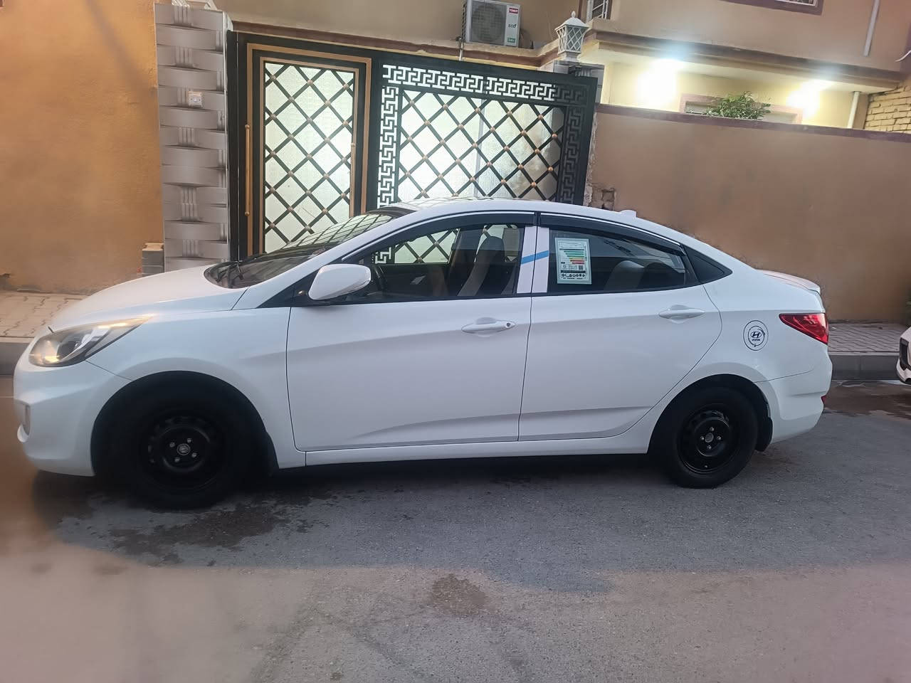 اكسنت 2015 مكفوله كفاله عامه عدا الكيس مال الكير مفتوح مبدل واشر رقم واسط بسمي ماشيه 135 الف فتحه شاشه كامره تحكم ستيرن اشاره بالمري سياره جاهزه على اخر حبايه وعليه ادامه كامله من ويل تخم تاير بلكات مجاول نوزلات فيت بم وكلاص جاهزه من كلشي العنوان كوت مركز المدينه
***********
