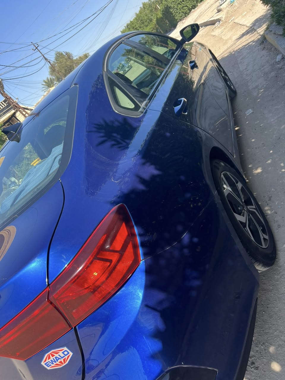 السلام عليكم سياره فورتي 2019 مكينه دوش 2000 كير AT المرغوب ماشيه 73 حادثها موضح بلصور رقمها بغدادما عليها اي غرامه موقعها
بغداد زعفرانيه ***********
