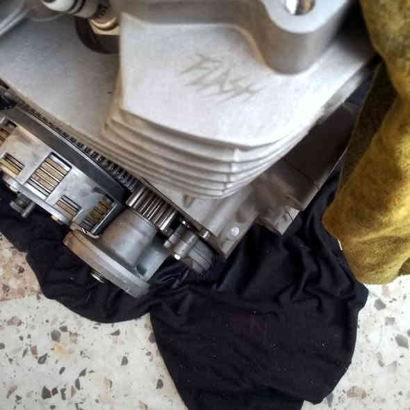 محرك مال يران كوير 3 قطع مختم كامل نقص بس قباقة محرك دقيقة ما مشتغل جديد البارحة وصل من ايران الشراي خاص او واتساب ***********
