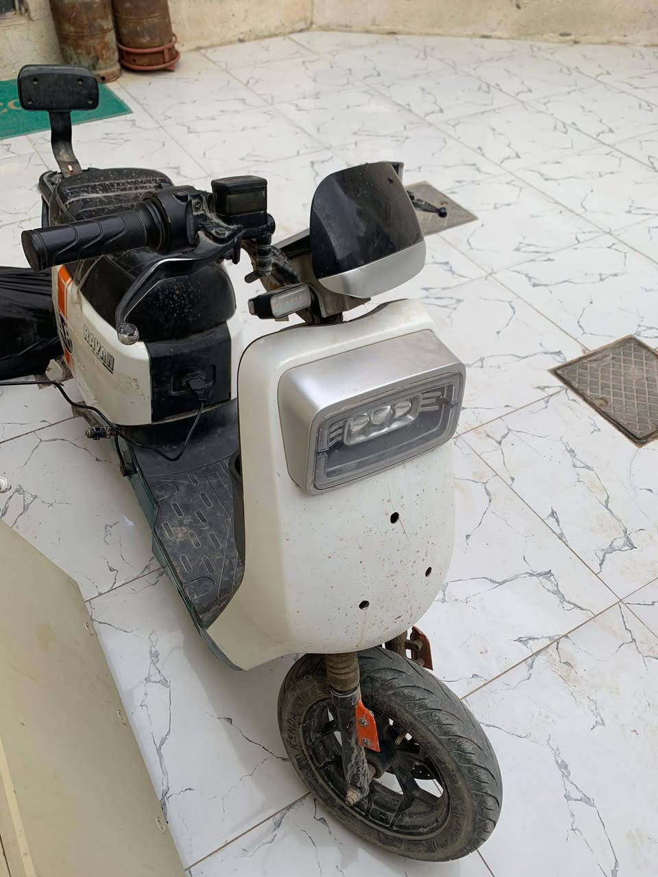 سلام عليكم دراجه شحن شركه الريان اسمه A8 دراجه بطارياته تعبانه يحتاجله بطاريات ودراجه حلوه وقويه سعره 225 وببه مجال


**إذا كنت صاحب هذا الإعلان وتريد حذفه لأي سبب، رجاءا أرسل رسالة إلى الدعم الفني**