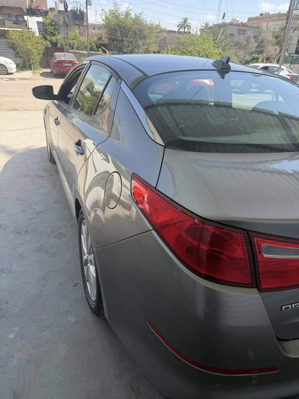 سلام عليكم أوبتما وارد أمريكي للبيع موديل 2015 بيه ٣ قطع صبغ بدون دواخل رقم بغداد بسمي السياره جاهزه السعر 115 بيه مجال مكان بغداد العامريه ***********
