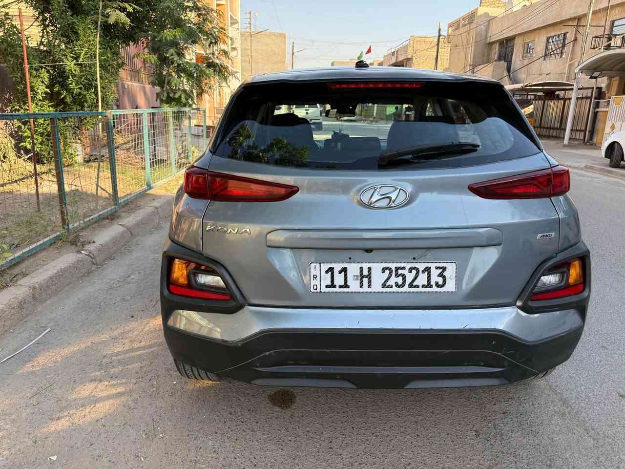 كونا موديل ٢٠١٩
رقم بغداد دولي 
مكينة ٢٠٠٠ دوش 
تحكمات جهتين 
شاشة بلاديه 
كامره 
تبريد شغال 
انظمه قياده 
السياره مصبوغه عام 
حادثها بأمريكا واكع على القماره شجره وصابغيها كلها بدون دواخل يعني مكفوله السياره مامكلوبه ولامجفيه ولا بيها كص 
السعر ٩٤ 
مكاني الدوره 
*********** بغداد, العراق
