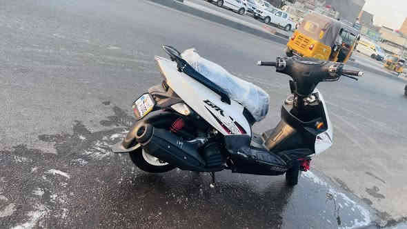 سلام عليكم دراجه جي تي ار مكفوله كفاله عامه جيب وياك فيتر وفحص مكينه ما مفتوحه. كفرات بلاديات لا نضوح لا تبخير السعر1050عنوان مدينه لصدر قطاع47. لستفيار ‭٠٧٧٦ ٥٦٤ ٧٨٨٤‬
