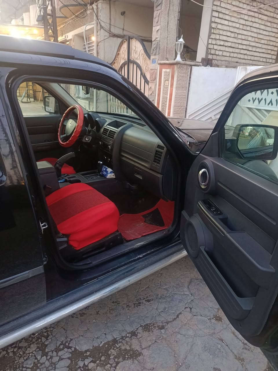 دوج نيترو ٢٠٠٧ ٦ سلندر مكينة ٣٧٠٠ سيسي
السيارة أبد ما بيها شي اسمه دوانز بالبانزين العادي مكينة زينة وگير زين
بس بيها طخة من الجانب مبينه بالصور
تحتوي على منظومة غاز لكن رفعت المنظومة الأمامية وموجودة عندي ورجعتها بلاد كظفيرة وبانزين
السنوية بأسمي والرقم بغداد أنكليزي
السعر ٩١


**إذا كنت صاحب هذا الإعلان وتريد حذفه لأي سبب، رجاءا أرسل رسالة إلى الدعم الفني**