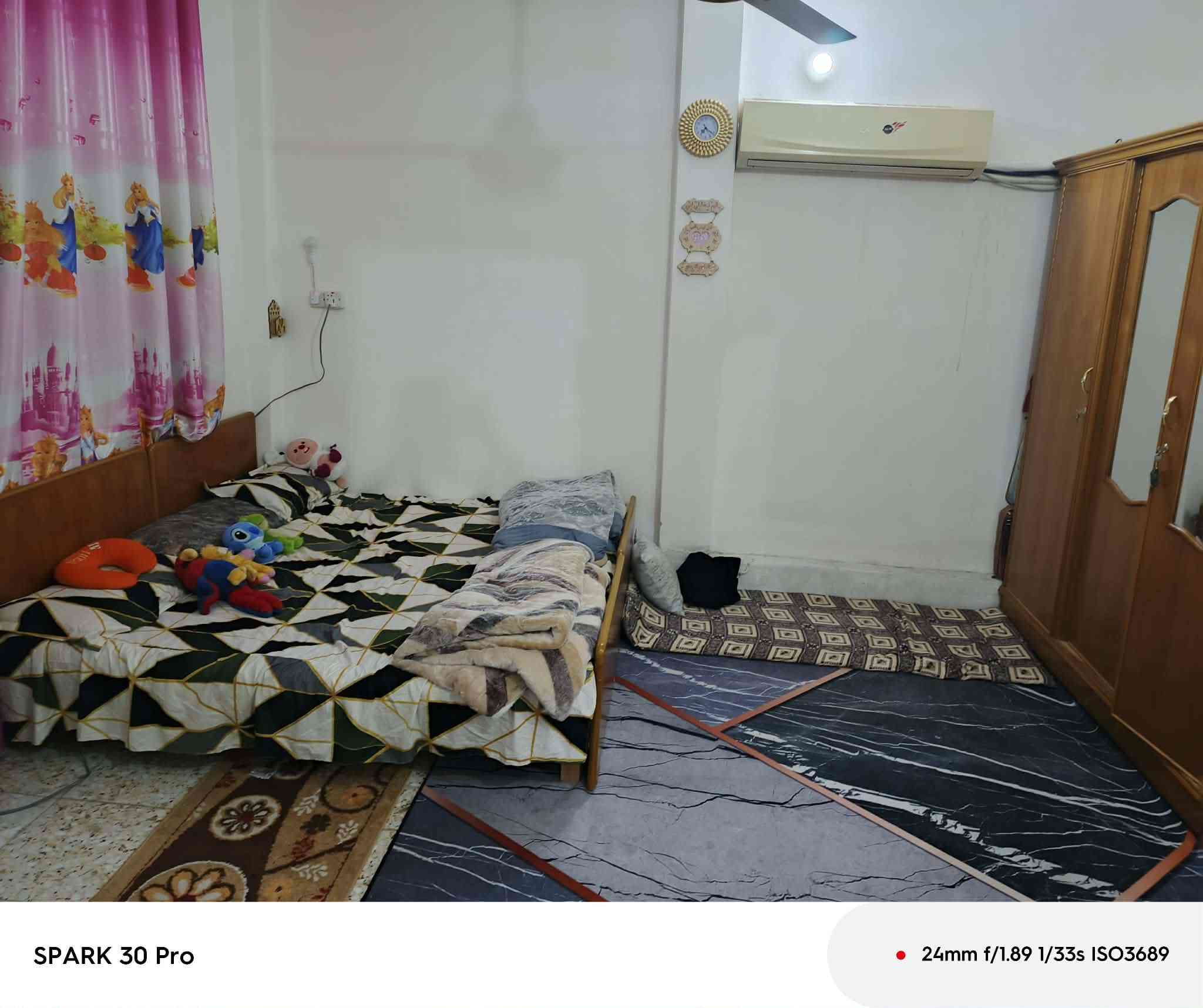 دار للبيع ١٠٠م مقابيل باب دخول المطار طابقين ٣غرف نوم ٣حمامات استقبال وصاله ومطبخ بناء طابوق اساس صب السقف صب سيراميك مرمر سطح مغلف ***********نجف مستعجل على بيعته اي استفسار اتصل
