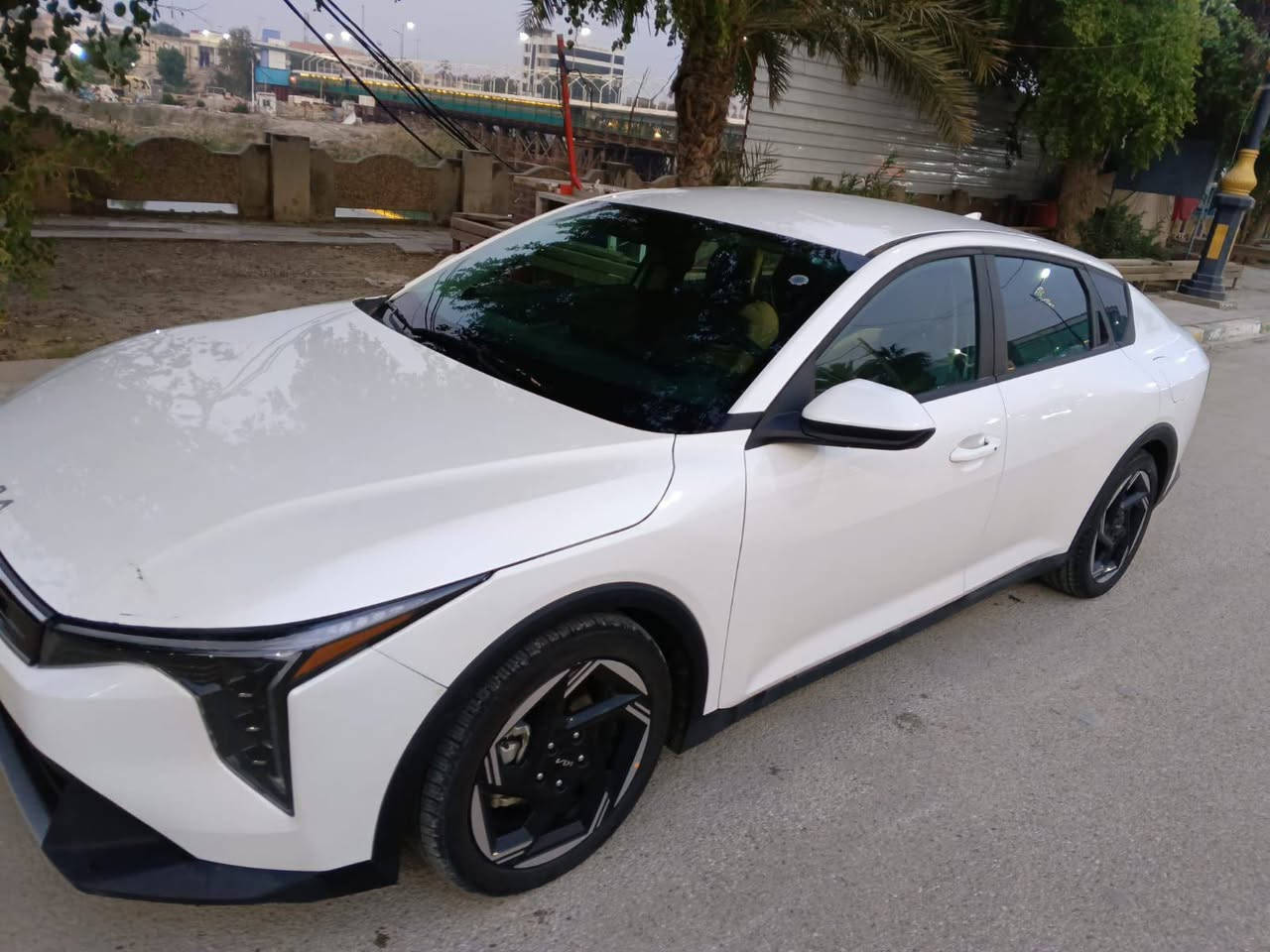 K4 للبيع مديل 2025 حادثه فقط دعاميه اماميه بدون ايرباك عداد السرعه 2000 اللون ابيض مكان السياره المثنى السعر عالخاص هاتف ***********
