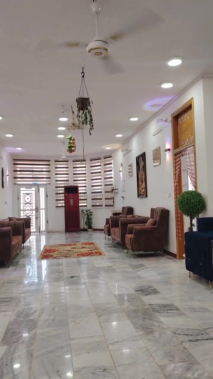 بيت لبيع المساحه ٦٠٠ م تجاري عل شارع العام كربلاء الإبراهيمية قرب قناة كربلاء مقابل معمال الكارتون خلف جامعة العميد الجديدة يحتوي عل ٦غرف ٣صالات كبيره واستقبال ومطبخ ٢ وكراج وحديقة كبيره و محلات لبيع البناء  2021 جديد وينباع مع المحلات او بدون المحلات


**إذا كنت صاحب هذا الإعلان وتريد حذفه لأي سبب، رجاءا أرسل رسالة إلى الدعم الفني**