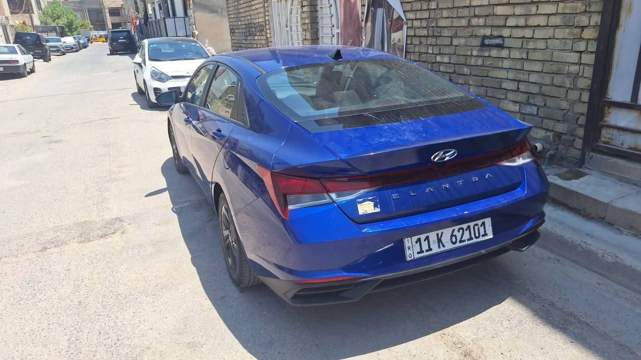سلام عليكم
للبيع النترا 2023 امريكي معوقين بغداد السيارة جديده وحادثها موضح بالصوره جاملغ ايسر مبدل نفس لون مال امريكي والايمن مصبوغ مالتها هوه والبنيد  بدون شواصي ولا لغد السيارة جاهزة وجديدة ماشيه ٥٦ الف مواصفاتها بصمه تحكمات تبريد بيانو شاشه وباقي المواصفات مكانها بغداد الطالبية السعر ١٣٥ الشراي يتصل ***********
