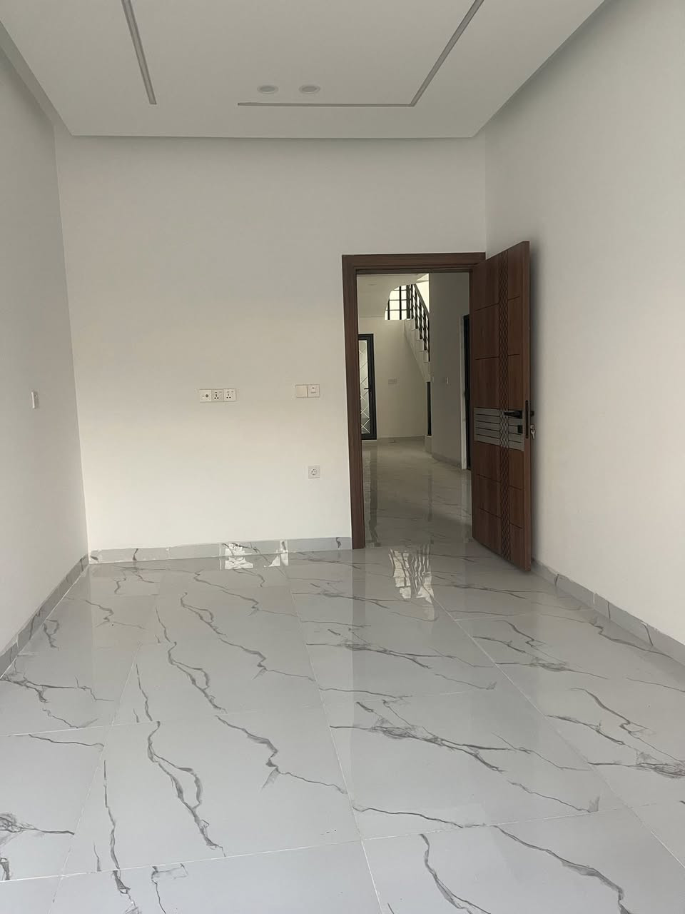 🔶دار للبيع 
•••••••••••••••••••••••••••••••••••••••••••••••••
🔶 المنطقة:حي البعث
🔶 الواجه .6.25م
🔶 المساحة:125م
🔶 صنف العقار / طابو
🔶 السعر / خاص لطفآ
#الطابق الاول
استقبال مطبخ وهول مفتوح وغرفة نوم وصحيات
الطابق الثاني غرفتين نوم وصحيات
_____________________________________
 #للأستفسار أكثر عن العقار
 #مراجعة مكتب الرواد للعقار
 #قرب مجسر تسعين بعد فاملي مول
#ومراسلة الصفحة او الاتصال على الرقم
 @
***********
     ***********
     ***********
—————————————————————————
#عنوانا@مكتب الرواد للعقار قرب مجسر تسعين 
#للأعلان 📣 
#نستقبل جميع عروضكم و طلباتكم السكنية والتجارية
