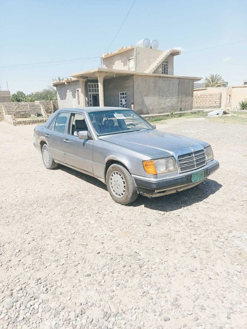 السلام عليكم
للبيع مارسدس دب موديل1990
كير عادي محرك4 بلادي شرط
السعر18 وبيه 
ملاخصه الشرعي متوفي وبيه قاصرين
الشراي يتصل علا الرقم ***********

