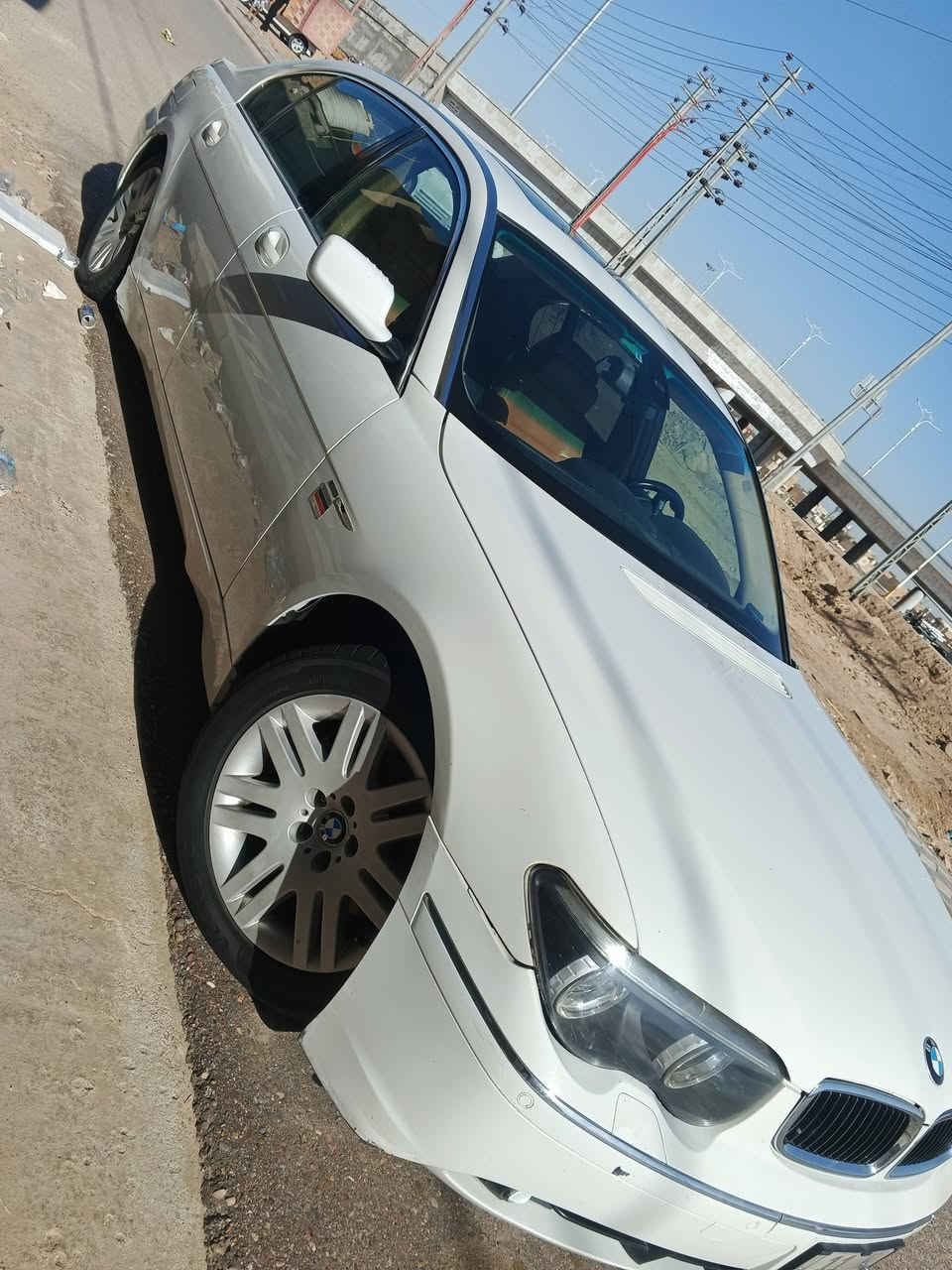 السلام عليكم bmw e65 باخره موديل ٢٠٠٤ باب طويل 
السياره جديده لوك مكينه وكير وتفرعات شرط زيرو شادهن  بالكارتون مال وارد يابان وماشيه ١٠ الف 
منظومة تبريد جديده لوك فريز تبريد +فريزر تدفئه+كمبريسر+راديتر كله جديد شرط تبريد ثلج 
تخم تاير جديد لوك 
صدر وحداديه ومشط لوك 
صدر وحداديه خلفي جديد 
٤ بوب شفط مري شفط صندوك شفط سلايت ٣طكات تحكم كشنات ميموري ٣ وضعيات 
ستيرن كهرباء تبريد تدفئه كشن امامي
كشنات خلفيه منفصل كهرباء تبريد تدفئه 
كروز سرعه 
منظومة زينون كلش قويه 
لايت عالي شمسي قوي كلش 
٥ بردات كهرباء 
رقم بغداد انكليزي سنويه لل٣٠ جديده وشرط التحويل 
السياره مكفولة من الصبغ بيها قطعه زغيره صبغ والباب توحيد لون والجاملغات الاماميه مبدلات اثر شخوط 
للبيع او المراوس بسياره سعرها اقل لان محتاج واريد فرق السعر ١٢٠ ورقه قفل من الأخير 
وماكو هيج سياره بهيج نظافه بهيج سعر 
مكان السياره ميسان 
للاستفسار الاتصال على الرقم ***********
