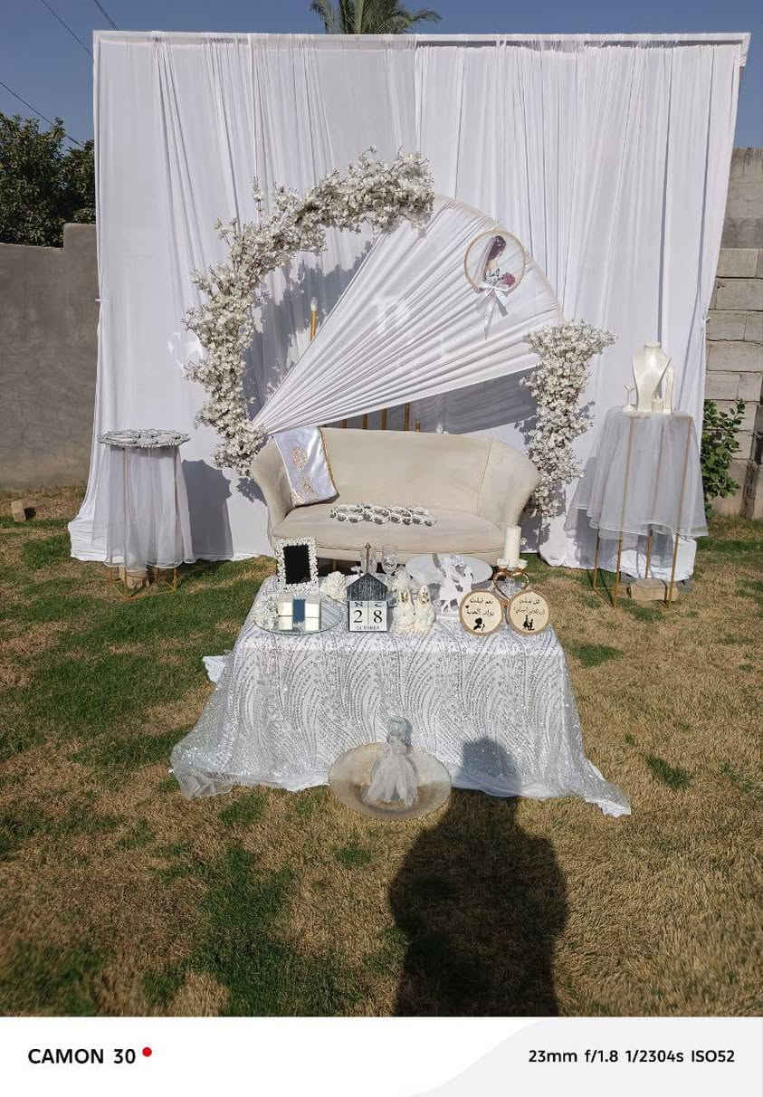 #كوشات_لمسه_الافراح  اجمل الديكورات  الحديثه وجميع الالوان وانسب الاسعار🔥
العروض مستمره ويانا الفرحه بفرحتين🤍 
#كوشات ##حنه #مهر #عرس #خطوبه ‏‪***********‬‏
