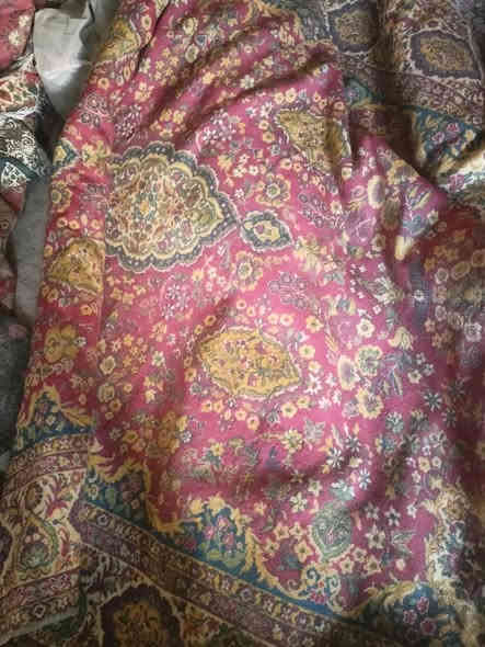 محافير بيهم 3×4 وبيهم2×3 نضيفين سعر موجود20و15و10 زوج مدات5الف عنوان حي الكرامه
‏‪0770 510 3918‬‏
