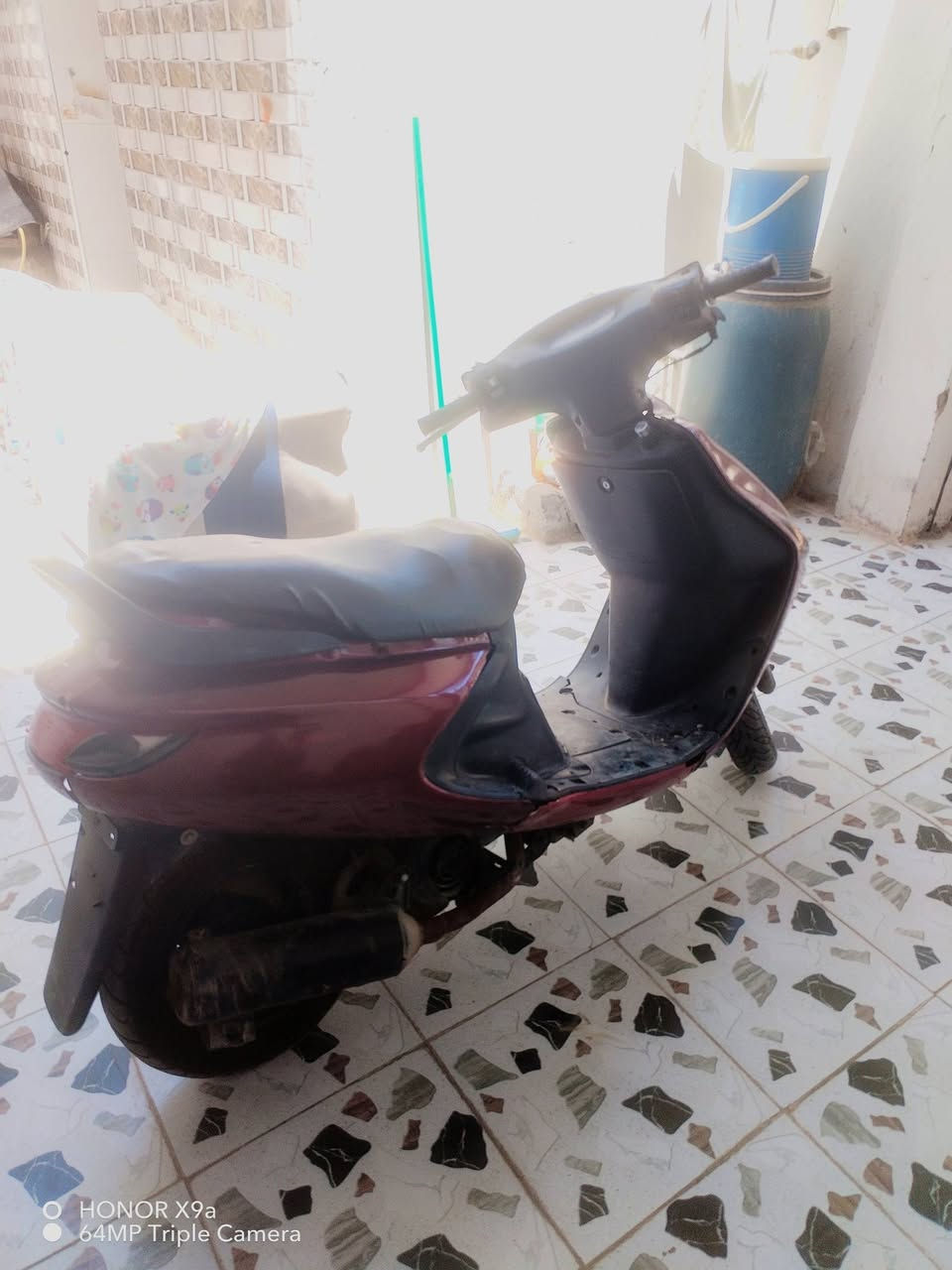 سلام عليكم للبيع دراجه فراشه نضيفه وحلوه مكينه ناعمه وحلوه مفتوحه ومجفته تحفيت شركه كهربيات تخم تاير كلش نضيفه وسعره مناسب ومستعجل عل بيع كله شغال فقط باتري كاعد سعره ٢٤٠الف وبيه مجال بسيط عنواني بابل ناحيه الشوملي ***********
