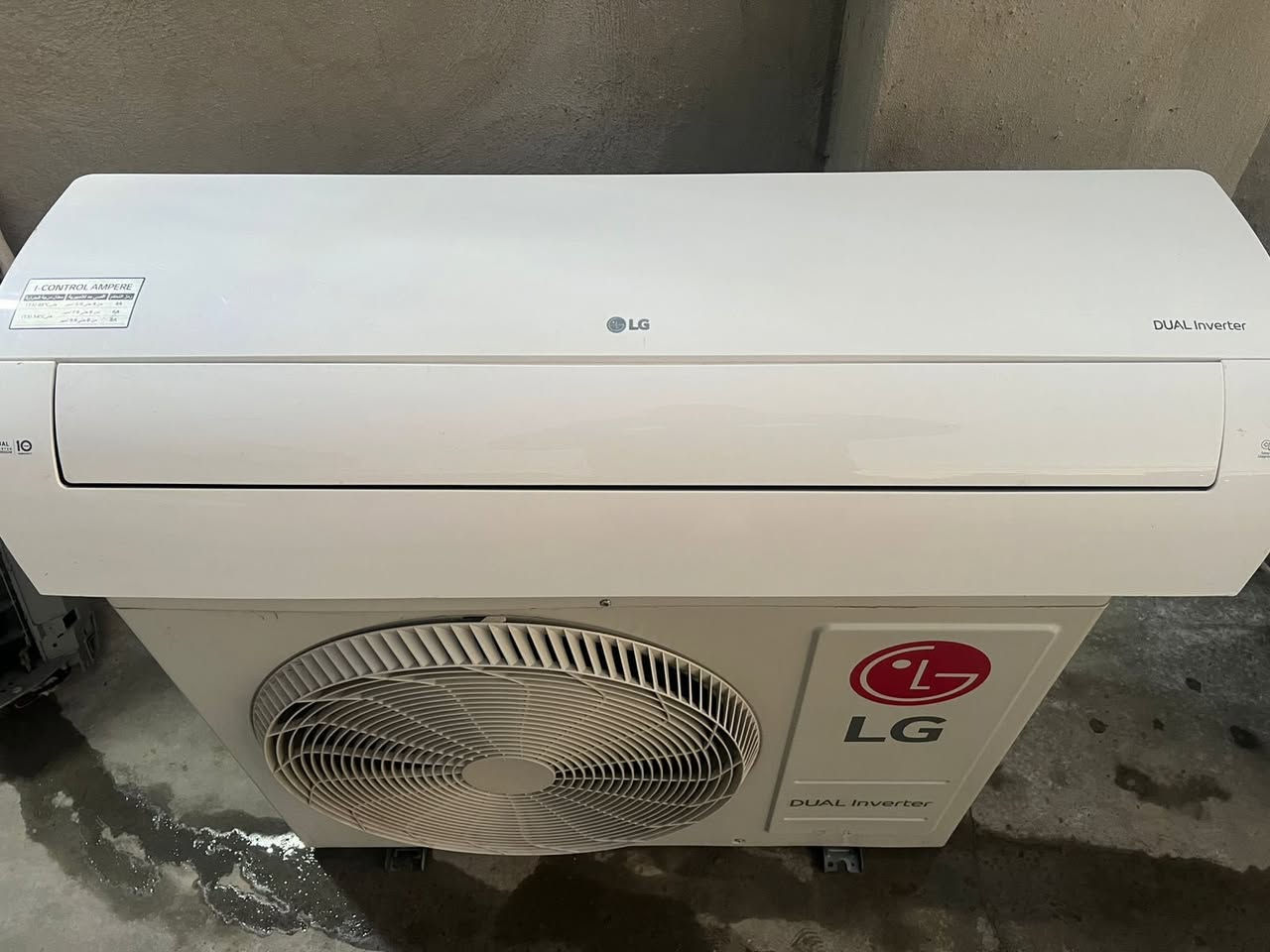 السلام عليكم
للبيع سبلت 
نوع LG 
2 طن انفيرتر تحكم 3 مراحل 
اصدار حديث 
جهاز نظيف وبلادي وما بي اي خلل 
ملحقاته كامله الاصليه بدون نقص 
غازه مقفول الأصلي وكامل 
جهاز جديد ونظيف تاخده جيب وشد 
السعر 650 الف 
يوجد خدمه توصيل داخل بغداد فقط 
0771.443.0446
