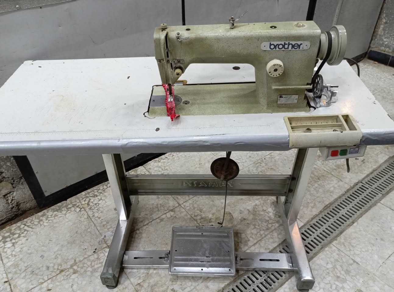 برذر صناعي شغاله علفحص.              السعر. ١٥٠. مدينه الصدر


**إذا كنت صاحب هذا الإعلان وتريد حذفه لأي سبب، رجاءا أرسل رسالة إلى الدعم الفني**