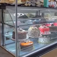ميز عرض • براد كيك • خلاط ٣٠لتر