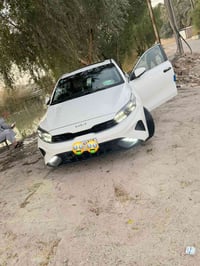 للبيع ققط موديل 22 مكفوله كفاله عامه كامل مواصفات عده البصمه  ٠٧٨٤٨٥٧٨...