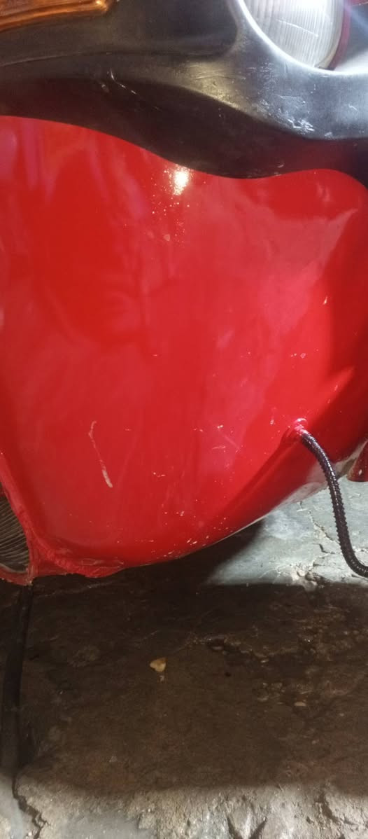 السلام عليكم تكتك زيل مديل 18للبيع اوراق مكتب حسين بسمي شرط احله من الصوره  كهربائيات كله شغاله مكينه مكفوله مال بجاج 20 مكفوله لا تنقيص ولا تبخير تخم تايرات جديد دوشمه جديده باتري جديد مابيه قطرت خياس  التكتك بس كشر ازيل الباقي كله باجاج حته الكهربائيات بجاج مكانه كربلاء ***********السعر 2800 وبيه مجال
