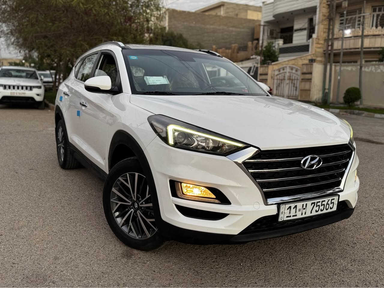 السلام عليكم
للبيع توسان 2019
خليجي وكالة الگاصد
مكفوله كفاله عامه 
ماشيه 32 الف كيلو حقيقي 
فول مواصفات 
بنراما 
كرسي كهرباء
بصمه 
جلد 
شحن واير ليس 
حساس امامي خلفي 
سبير منازل 
السياره بعده بحالة الوكاله 
بدون اي ملاحضات ولا اي نقص 
مكاني بغداد حي الجهاد
*********** بغداد, العراق
