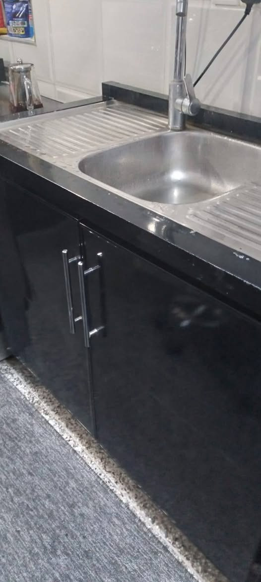 كاونتر 2م مع ملحق وسنك وملحق ب ٤٠٠


**إذا كنت صاحب هذا الإعلان وتريد حذفه لأي سبب، رجاءا أرسل رسالة إلى الدعم الفني**