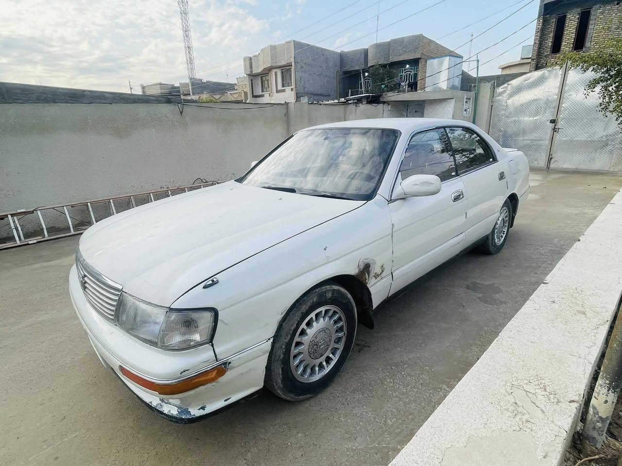 السلام عليكم كراون بطه للبيع سياره حلوه تايرات جدد تبريد ثلج داخله حلو صدر 80 بل ميه كهربائيات كله شغاله مكينه 2500 بيه صوت بدايت متشغل الصبح رقم بغداد مداور كفاله من العيب الشرعي والكص ونقل الجثه مكاني صلاح الدين قضاء بلد السيد محمد السعر 46 وبيه مجال لشراي ***********
