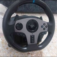 بلايستيشن4 أمريكي • ملحقات كاملة • أربع أقراص