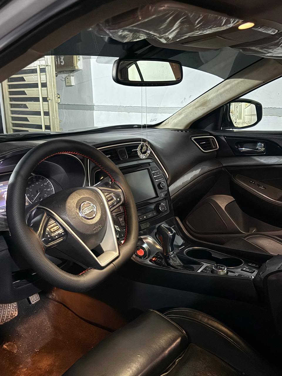 نیسان ماكسيما للبيع! 🚗✨
السلام عليكم نيسان موديل 17 وارد امريكي حادث جاملغ وبنيد وبالعراق جاملغ امامي  والبنيد مامبدل فقط صبغ سيارة بدون لغد وشاصي بدون دواخل اصلاً ماشية 200 محرك 3.5 صدر جديد اذاين محرك كلهن بدلتهن قبل شهر سيارة خير من الله محرك كفالة  رقم الهاتف *********** 
***********
