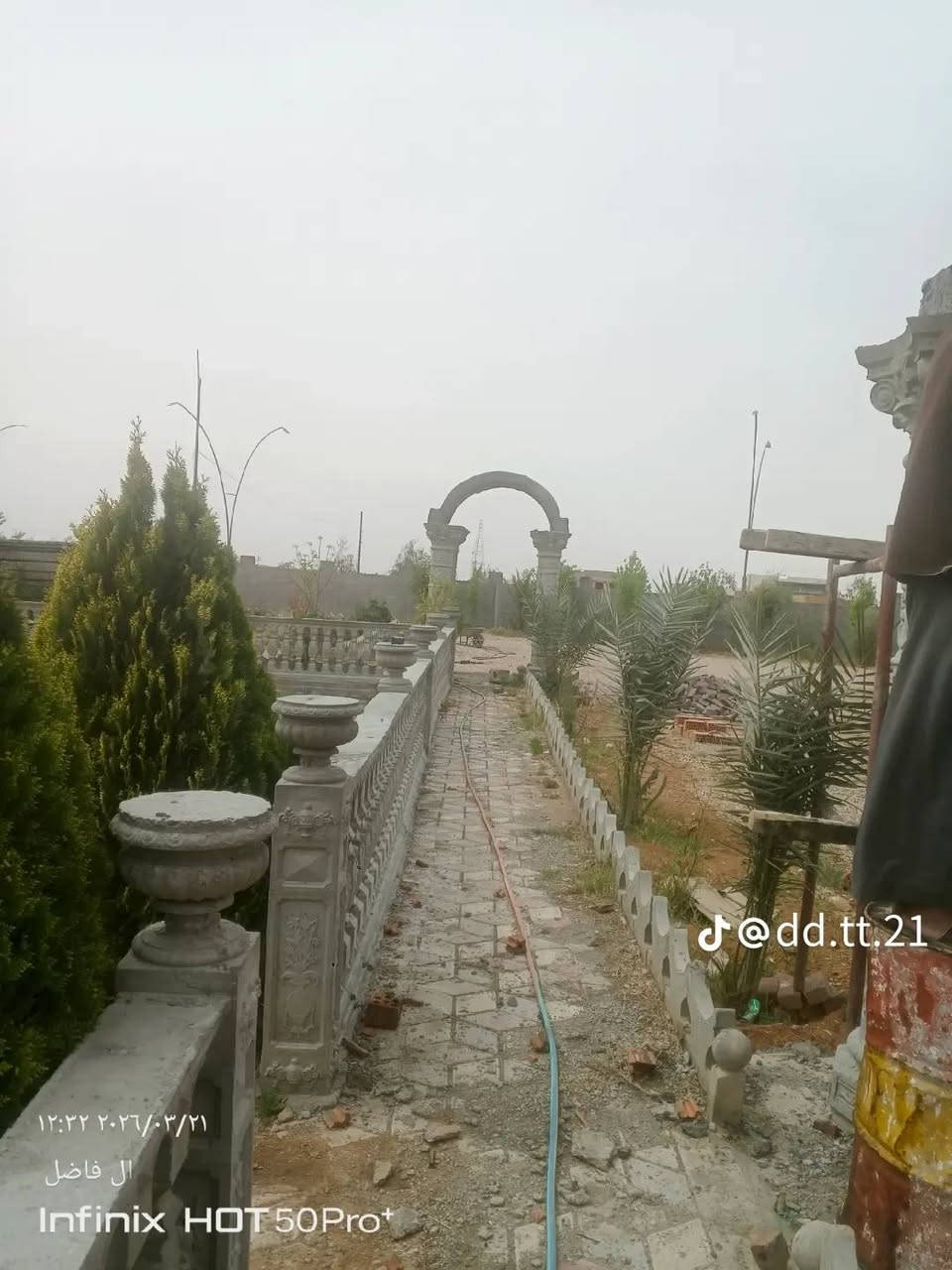 سياج مقرنص
 اسيجه حدايق مزارع بلكونات داير سطح حايط فتل حوش فتحات ماعليك سوى الاتصال برقم ***********
