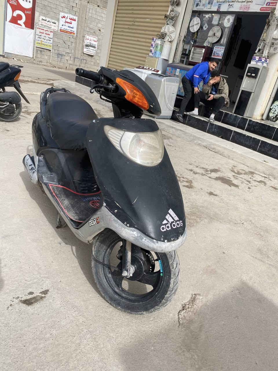 السلام عليكم دراجه سبيسي للبيع دراجه شغاله مابيه أي نقص نكره سلف بكل وقت كهربائيات كله شغاله لايت زنون اشاير+ دبل اشاره سماعه امبثري بلوتوث كيج كيلو متر فقط كفرات شويه تعبانه السعر 450 وبيه مجال *********** مكاني بعقوبه الوثبه
