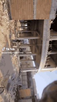 ونج تصعيد كافت المواد البناء من الطابق الاول الى الطابق العاشر رمل اسمنت حصو طابوك فرشي تراب فرمستون بلوك جص وكافت انواع المواد البناء بسعار مناسبه تصال كربلاء     ***********
