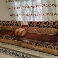 تخم • ١٠ مقعد • طبلات