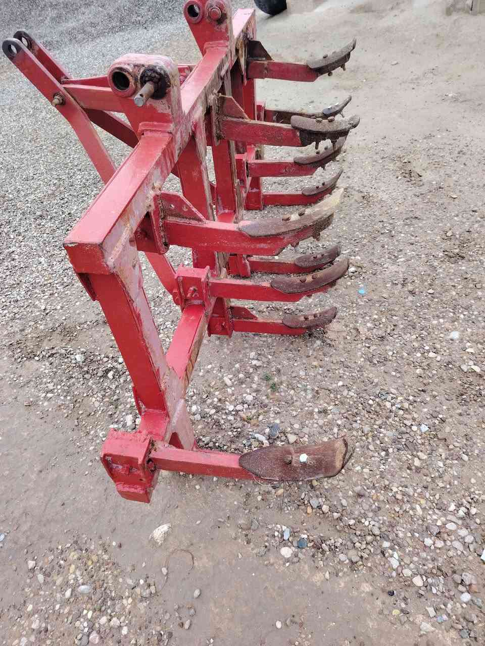 السلام عليكم خرماشه للبيع حدايه تحالف مكان ديالى سد حمرين الرقم الهاتف ***********
