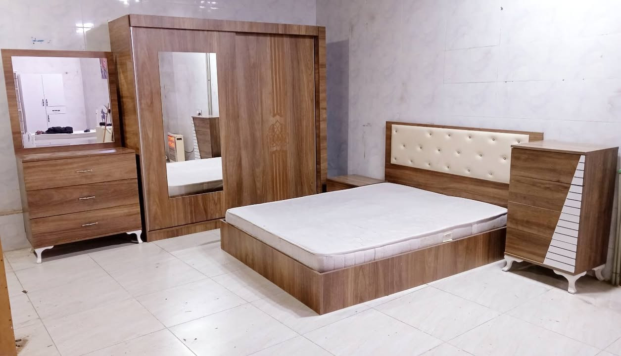 تاقم نوستن
5پارچە
پاکوبێعەیب
نرخی 220 هه زار
***********
سلێمانی السليمانية, العراق
